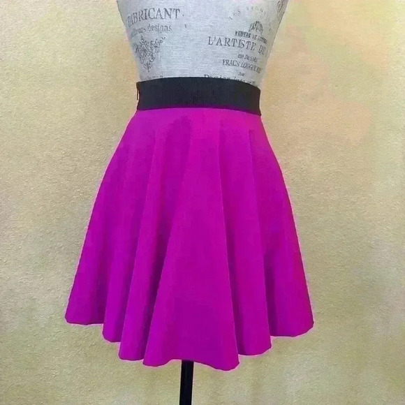 Milly “Erin” Pink Circle Skirt With Black Waist Band Size 0 EUC! - Picture 2 of 6